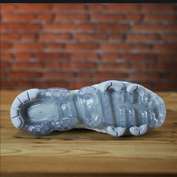 Vapormax 3 Flyknit - Picture 5 of 6